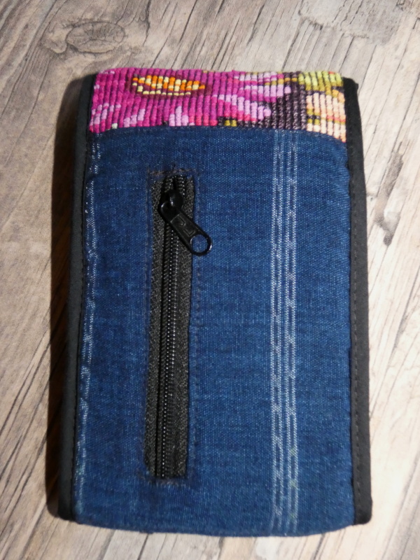 Taštička/pouzdro na mobil I (Guate)