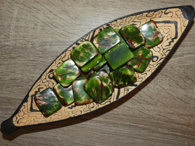 Tagua obdélník (zelený IV, 2 dírky)