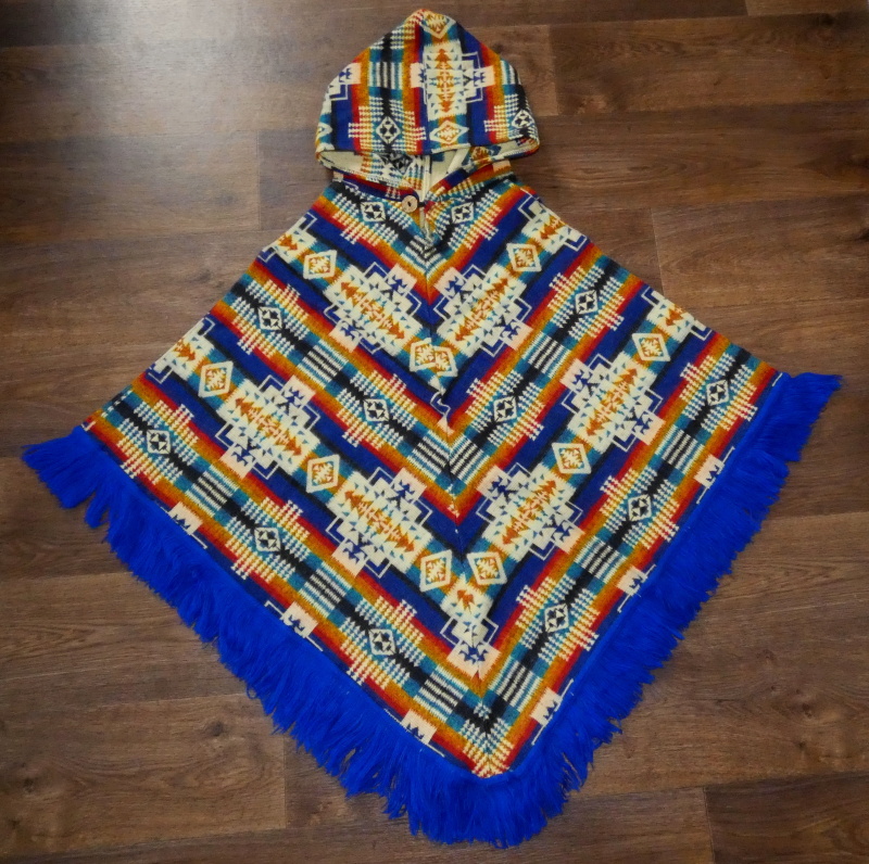 Pončo I (lamí vlna, Ekvádor, modré)