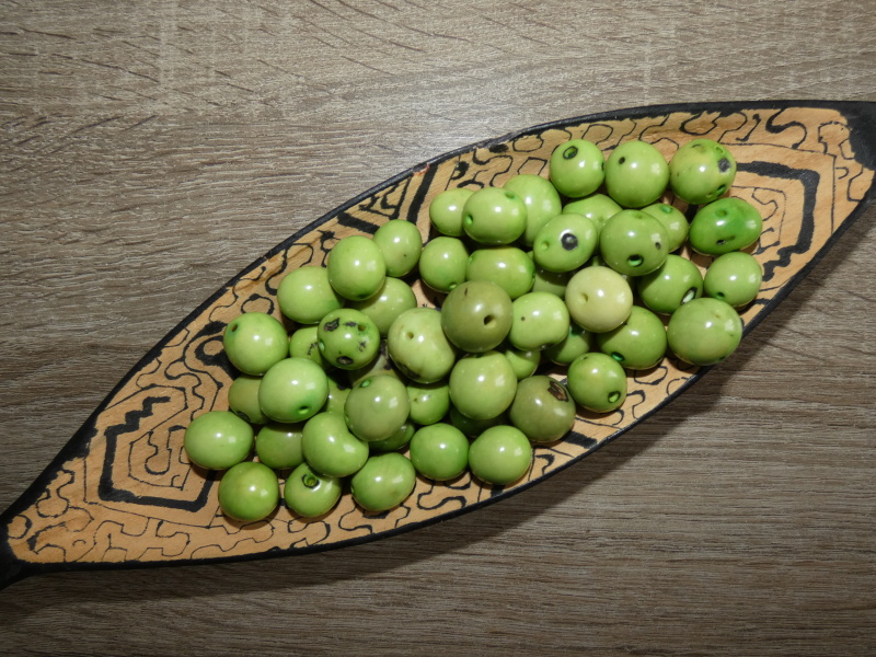 Bombona (světle zelená I)