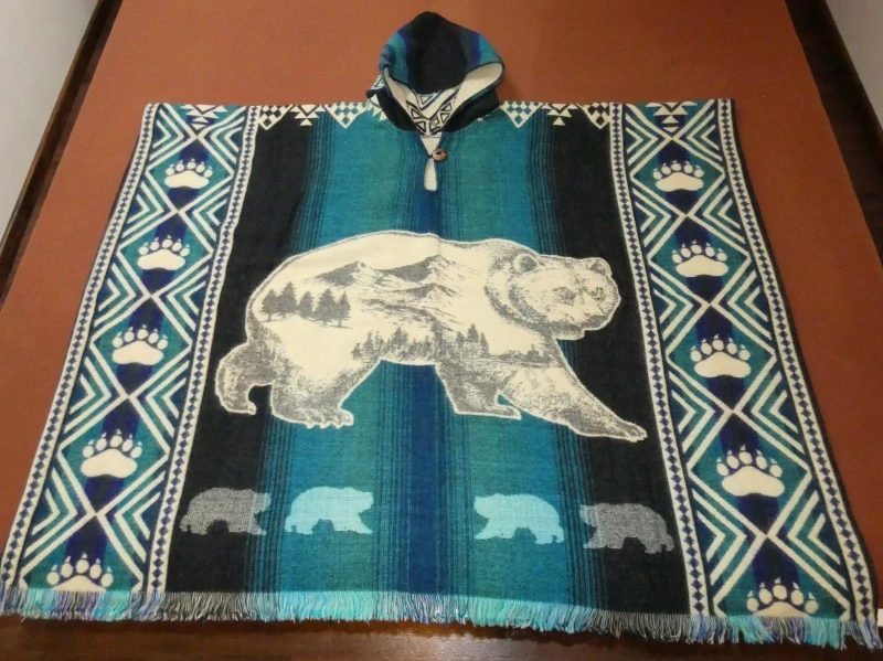 Pončo (lamí vlna, Ekvádor, medvěd II)
