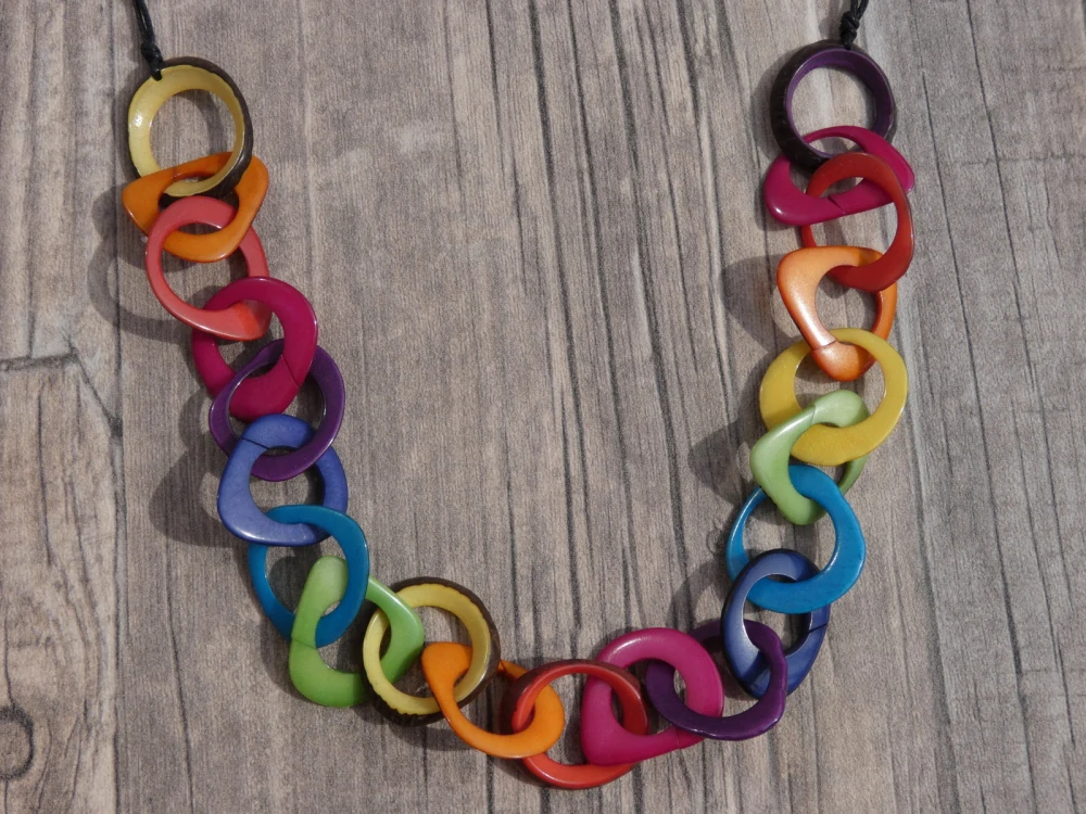 Náhrdelník (tagua, duhový)