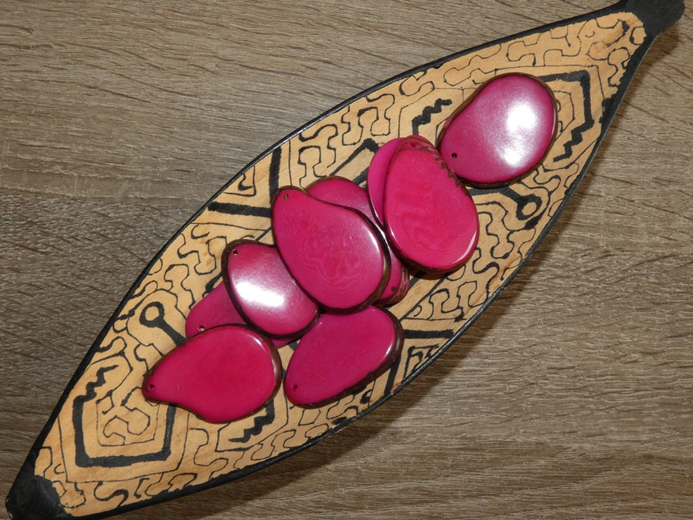 Tagua - placka (okraj, růžová)