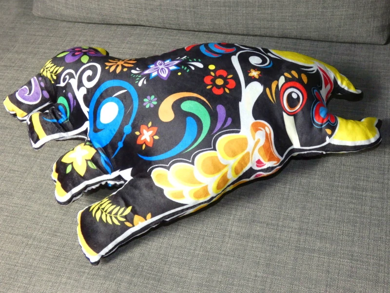 Polštář býk Pucará (černý, 35x45 cm)