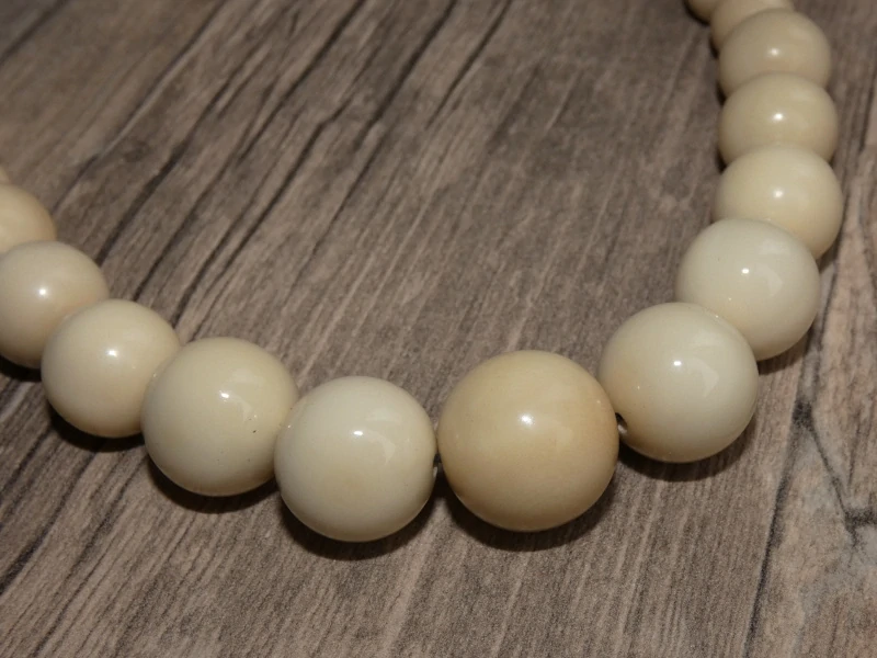 Náhrdelník (perličky tagua III)