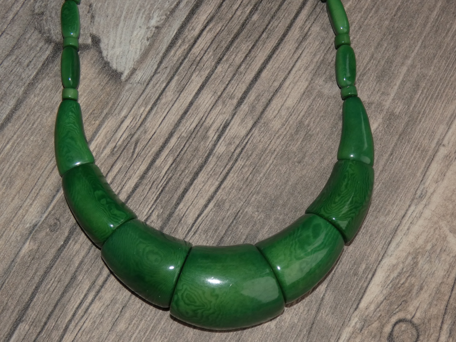Náhrdelník (tagua, zelený)