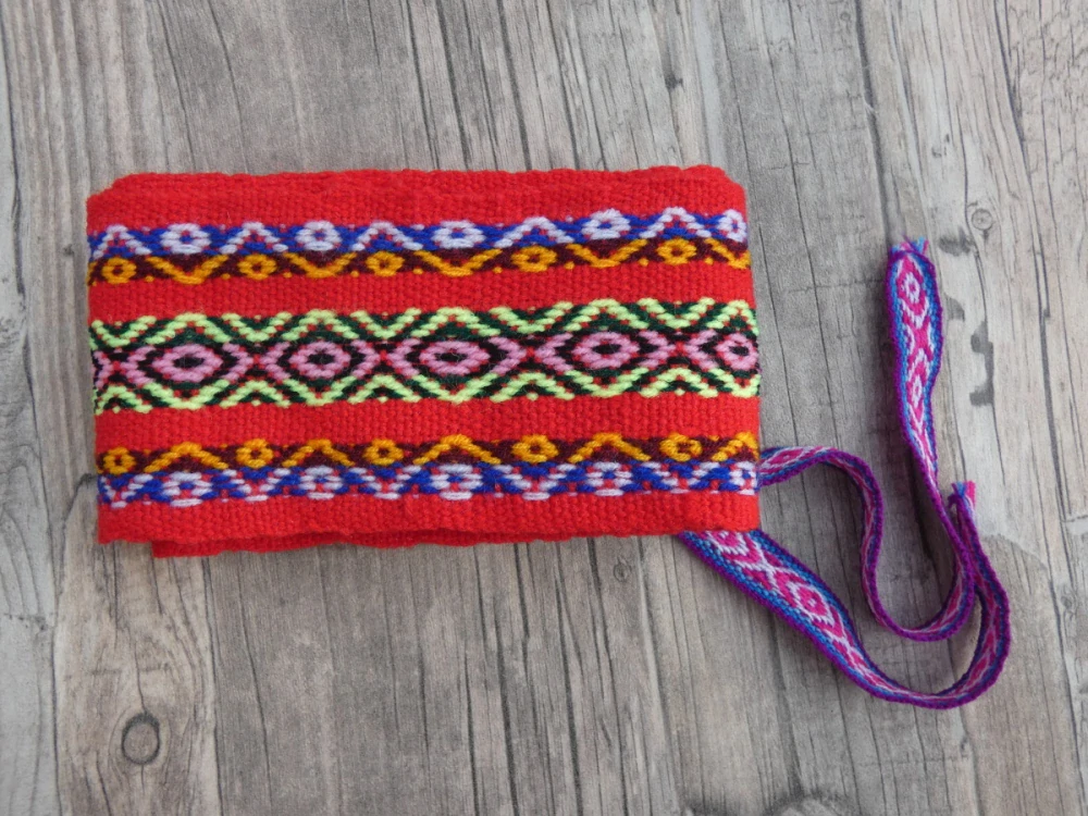 Faja vlna červená (Peru)