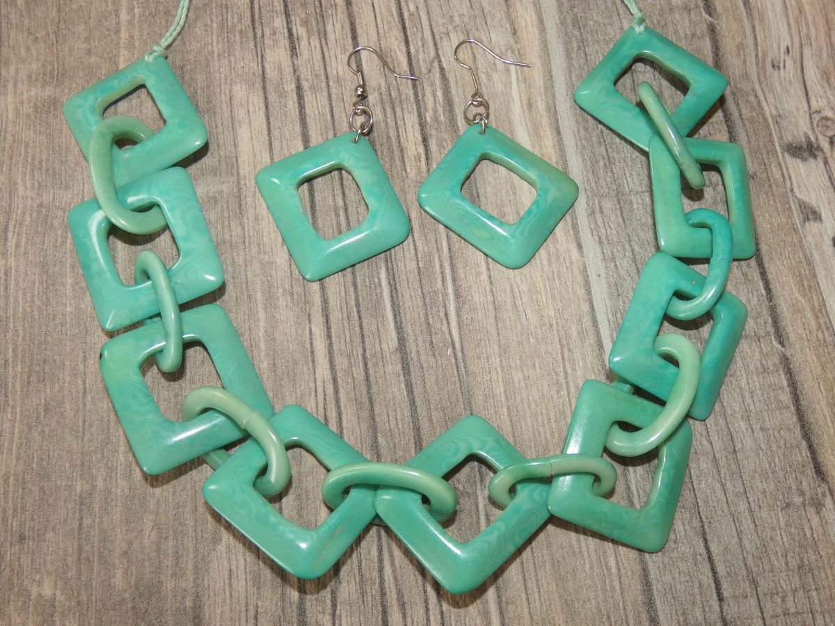 Set náhrdelník a náušnice (tagua II)