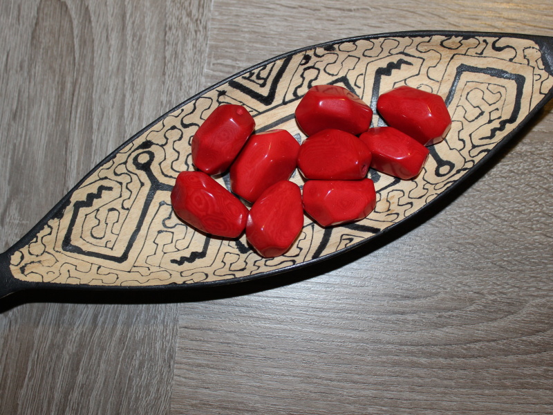 Tagua - drahokam (červený)