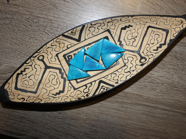 Tagua trojúhelník (skrz, tyrkysový)
