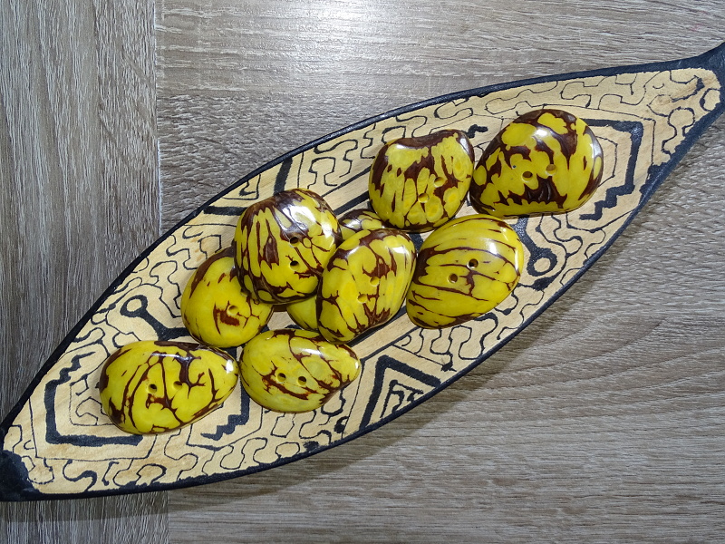 Knoflík placka (žlutý)