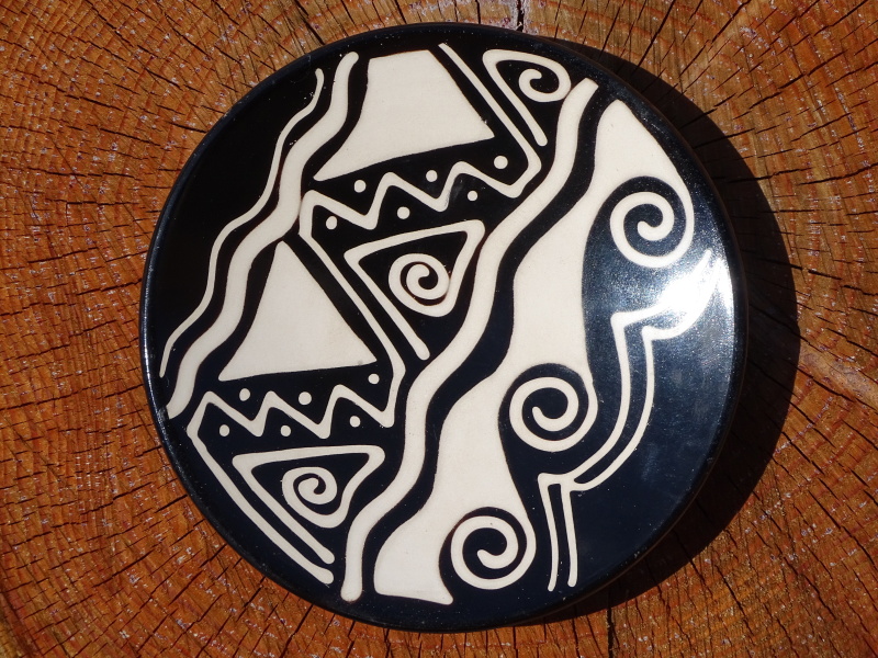 Dekorativní talíř malý (vlny, 16 cm)