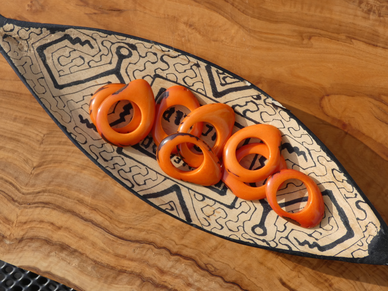 Tagua - donut (skrz, oranžový)