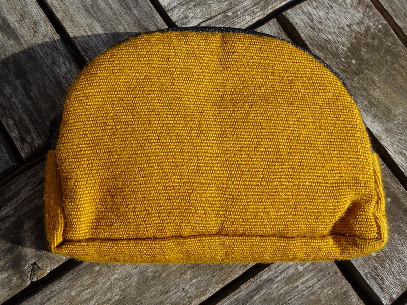 Taštička/peněženka (vyšívaná, střední)