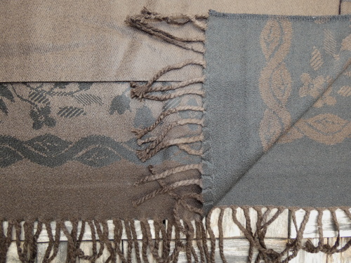 Široký šál (tmavě hnědý)