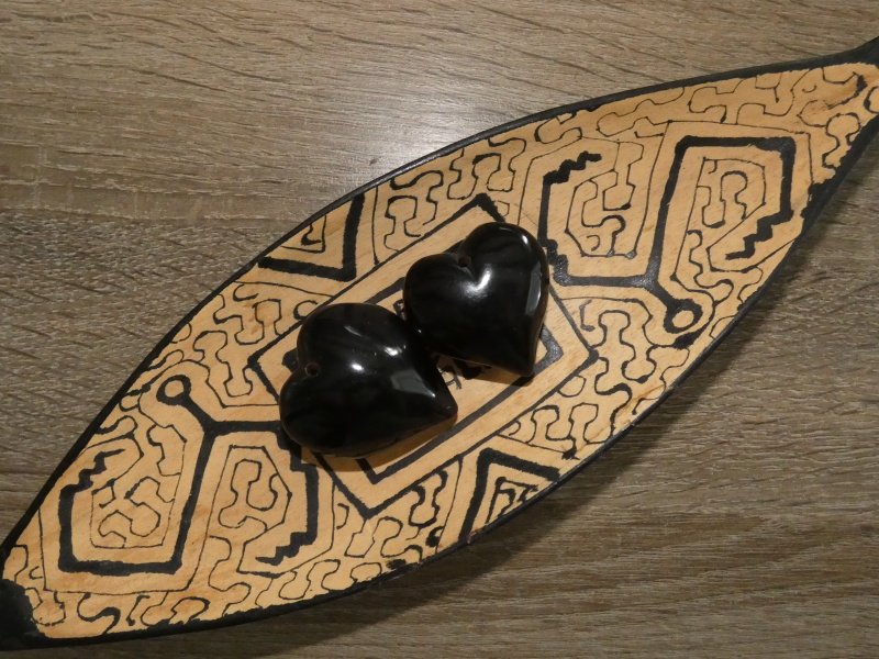 Tagua srdíčko (buclaté, černé)
