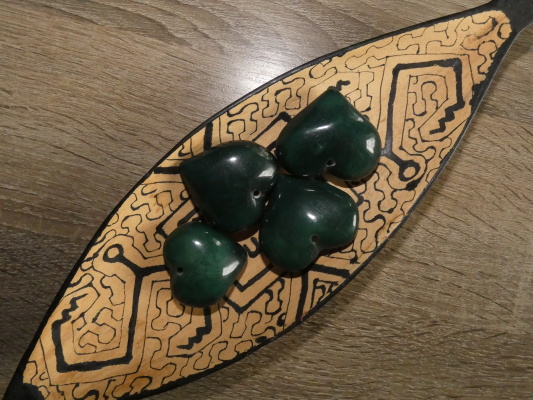Tagua srdíčko (buclaté, tmavě zelené)