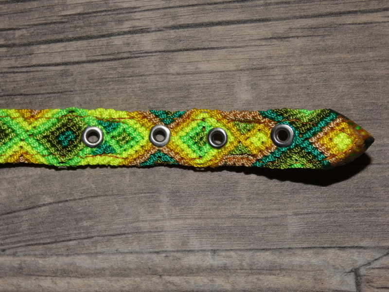 Obojek malý V (35 cm)