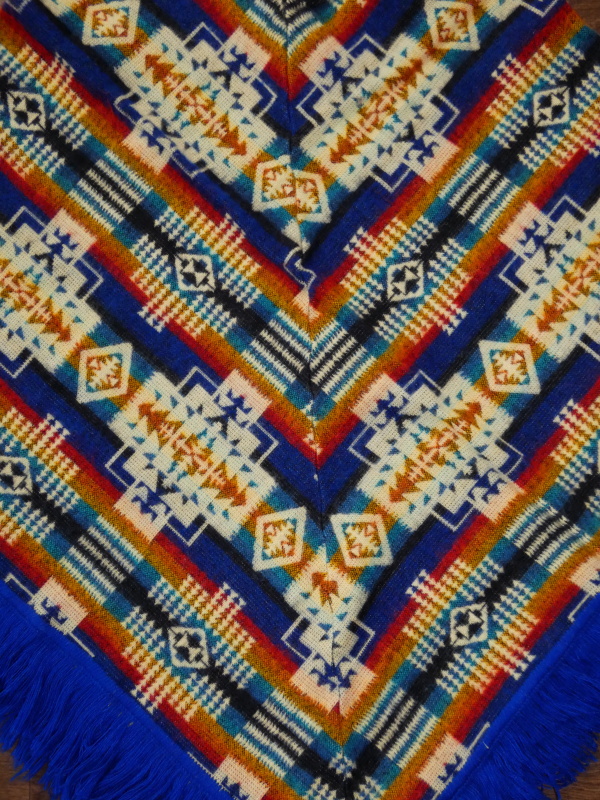 Pončo I (lamí vlna, Ekvádor, modré)