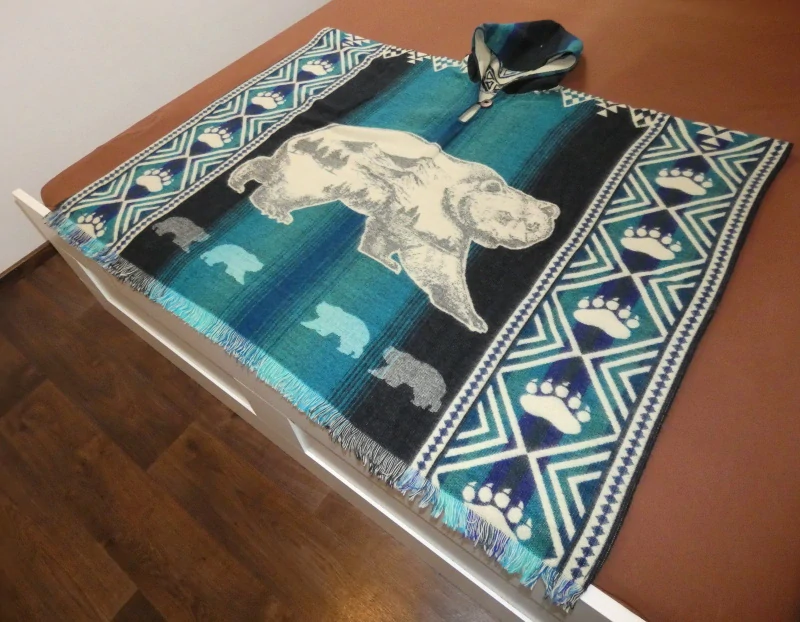 Pončo (lamí vlna, Ekvádor, medvěd II)