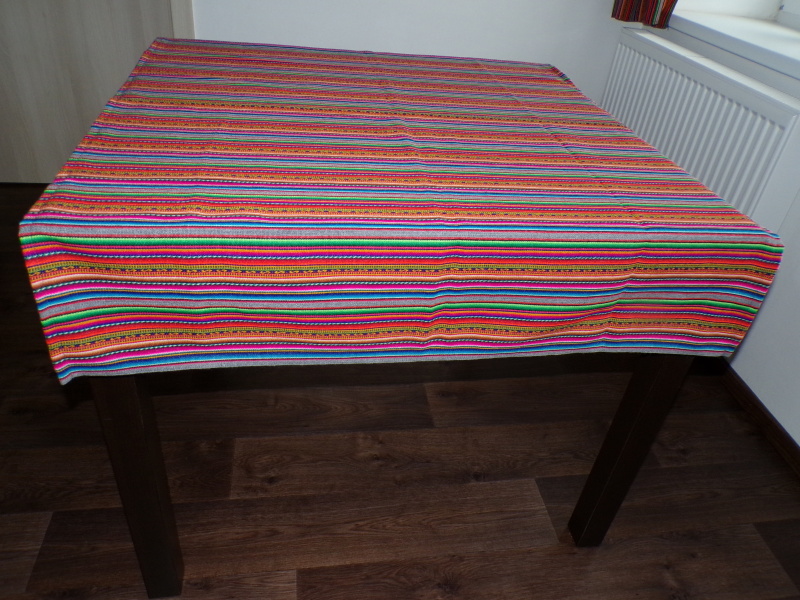 Ubrus střední (šedý, 94x126 cm)