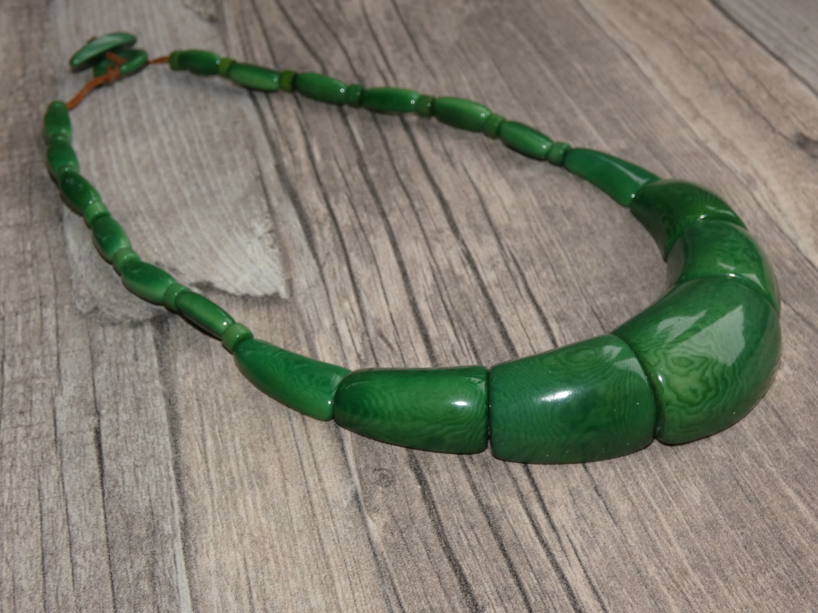 Náhrdelník (tagua, zelený)
