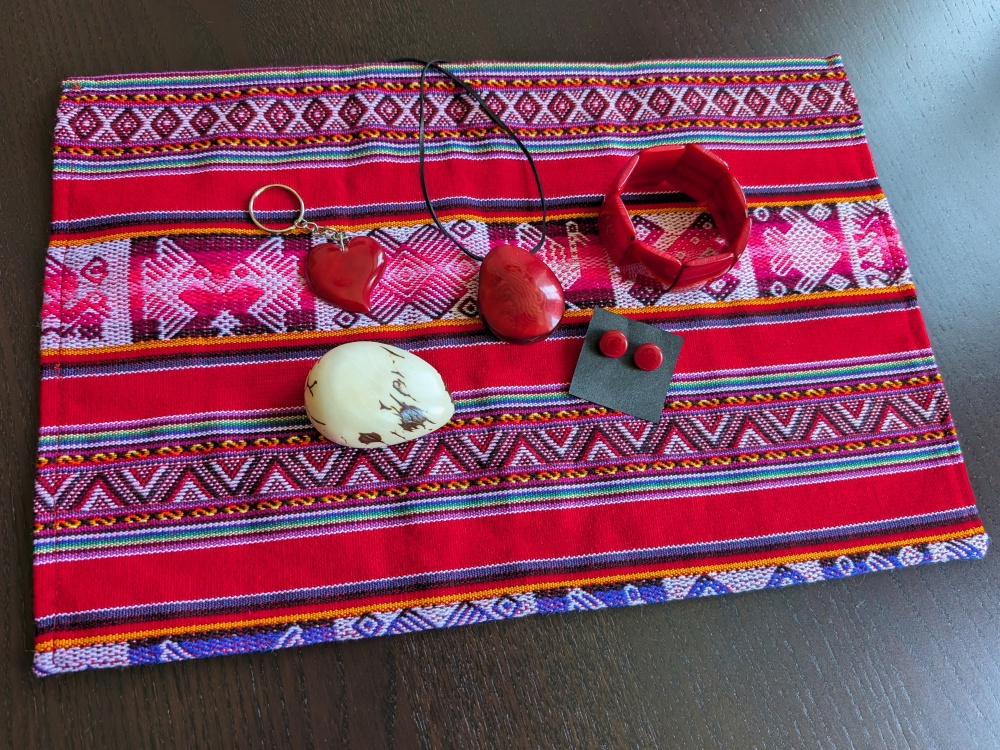 Tagua sada (červená)