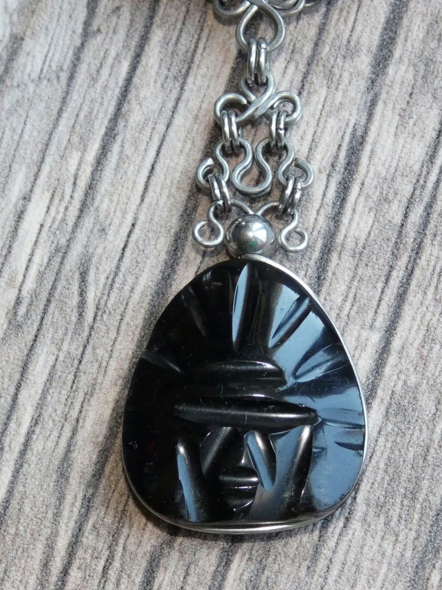 Náhrdelník (obsidián)