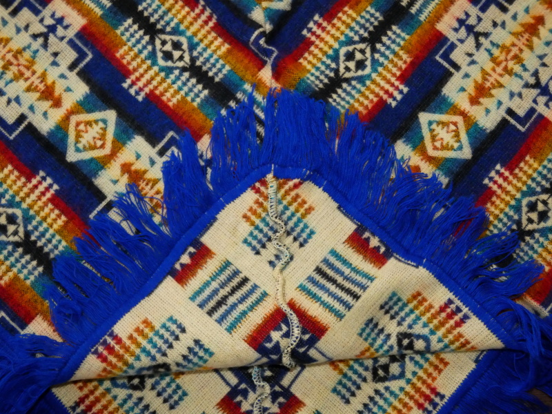 Pončo I (lamí vlna, Ekvádor, modré)