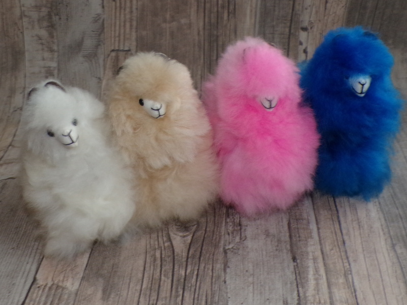 Dekorační lama z lamí vlny (střední) 