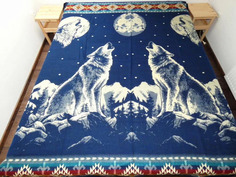 Deka Ekvádor I (lamí vlna, modrá, vlci)