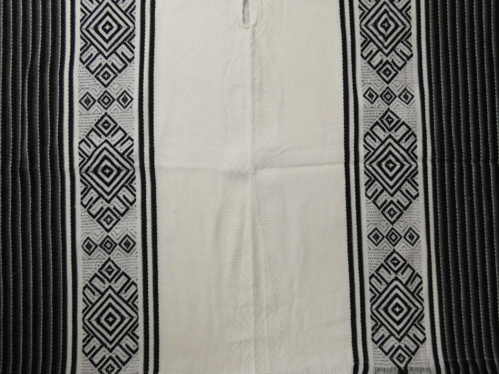 Pončo (lamí vlna, Ekvádor, jednoduché)