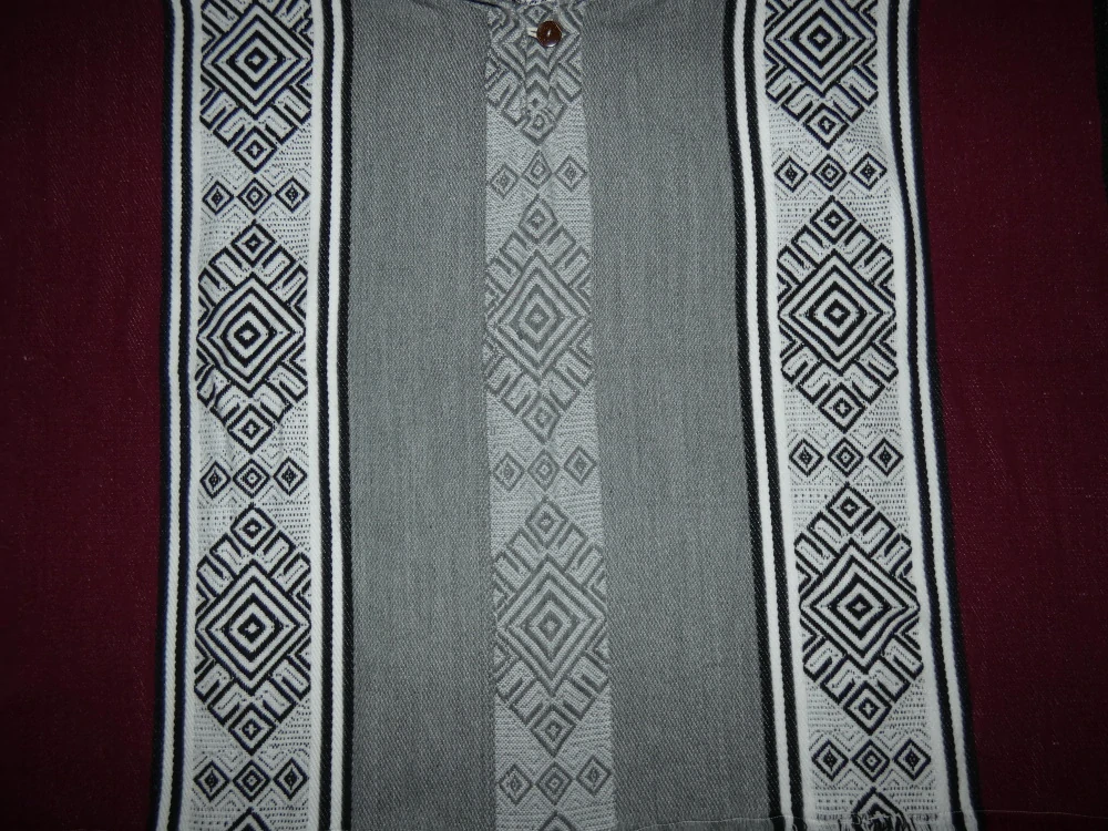 Pončo (lamí vlna, Ekvádor, jednoduché III)