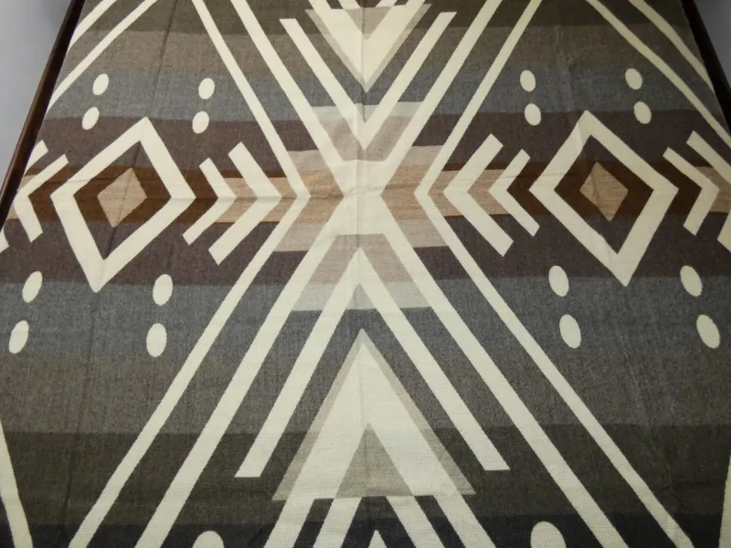 Deka Ekvádor I (lamí vlna, kosočtverce I)