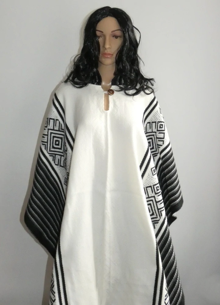 Pončo (lamí vlna, Ekvádor, jednoduché IV)