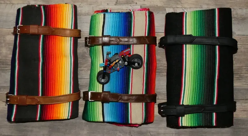 Držák na deky a serape (hnědý)