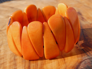 Náramek tagua (kapky, světle oranžové)