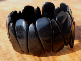 Náramek tagua (kapky, černé)