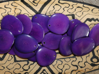 Tagua - plátek (střední, fialový)