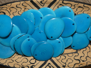 Tagua - plátek (střední, tyrkysový)