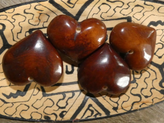 Tagua srdíčko (buclaté, hnědé)