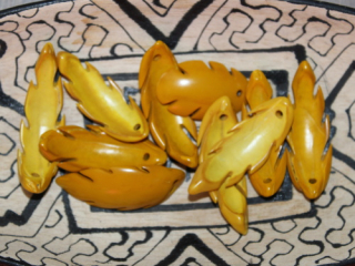 Peříčko palmitos (žlutá)