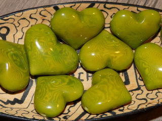 Tagua srdíčko (buclaté, světle zelené I, skrz)