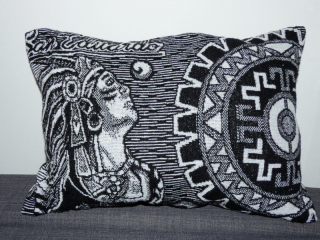 Polštářek Maya (30x45) I