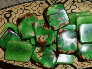 Tagua obdélník (zelený II, 2 dírky)