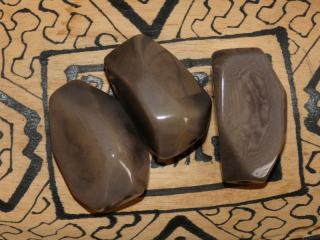 Tagua - drahokam (šedý)
