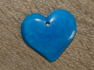 Tagua - srdíčko (placaté, tyrkysové, bez kresby)