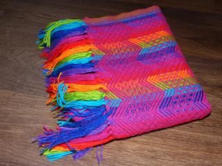 Široká šála (lamí vlna, růžová)