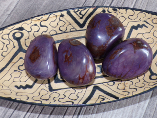 Tagua - maxikorálek (fialový, kresba)