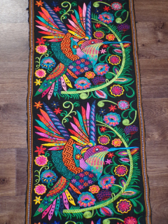 Běhoun Guatemala (kolibřík, černý I, 45x241 cm)